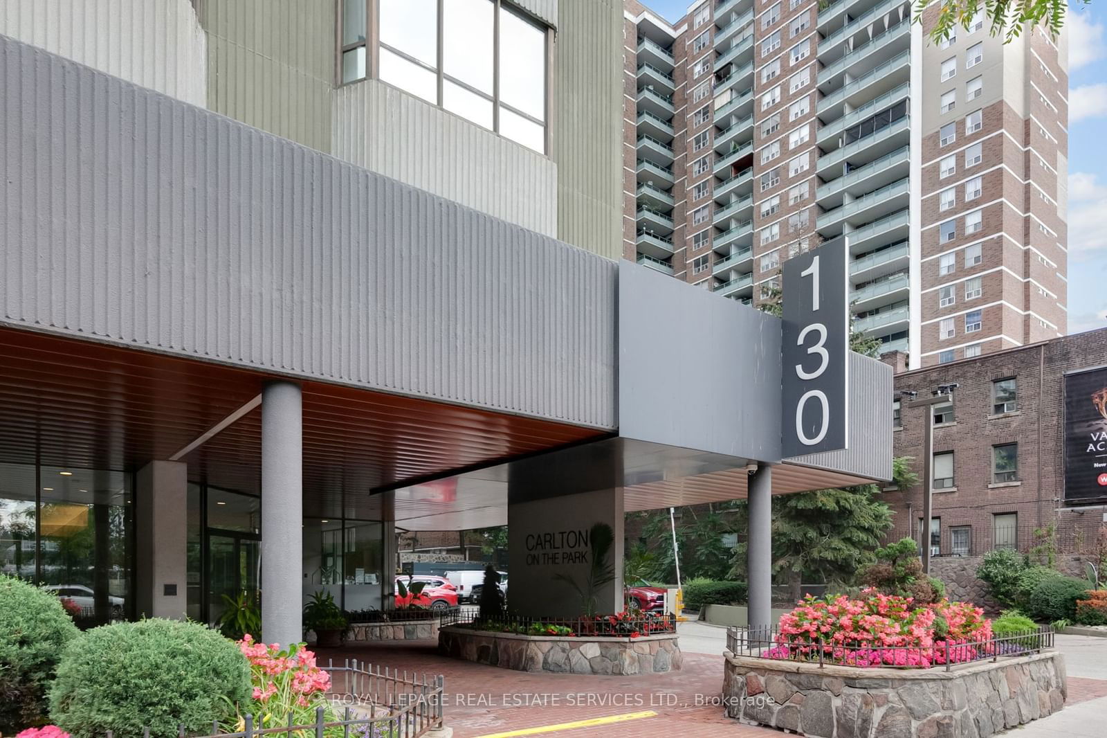 130 Carlton St, unit 603 for sale - image #2