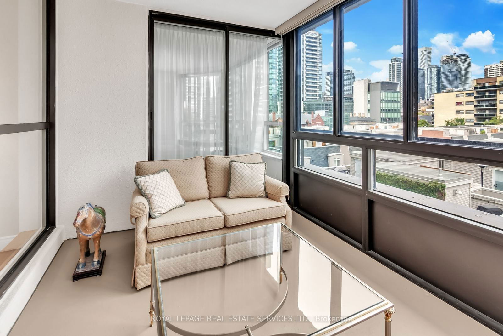 130 Carlton St, unit 603 for sale