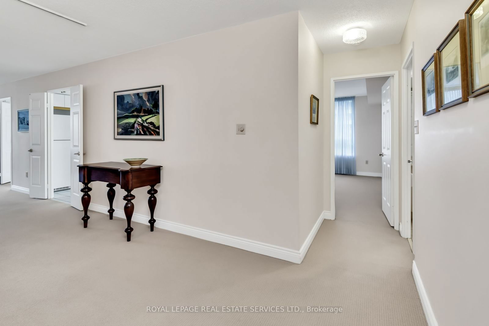 130 Carlton St, unit 603 for sale - image #4