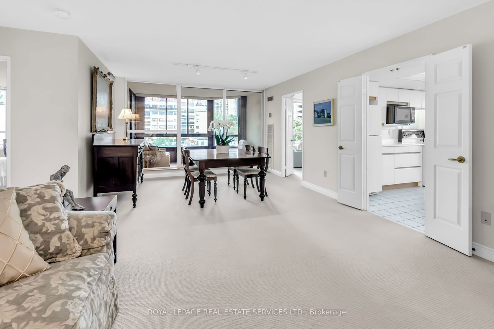 130 Carlton St, unit 603 for sale - image #9