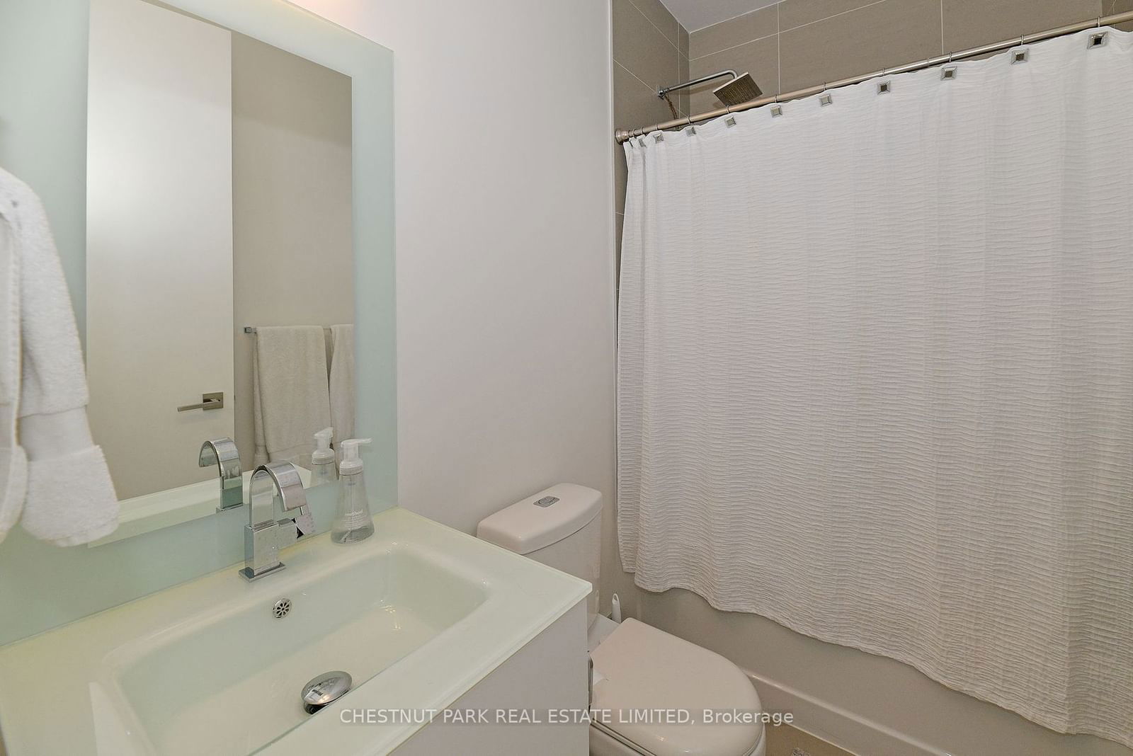 111 St Clair Ave, unit 1519 for rent - image #19