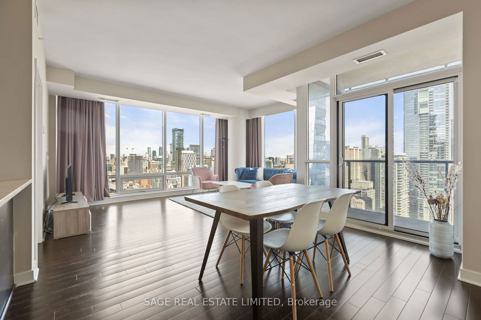 295 Adelaide St W, unit 3604 for sale - image #2