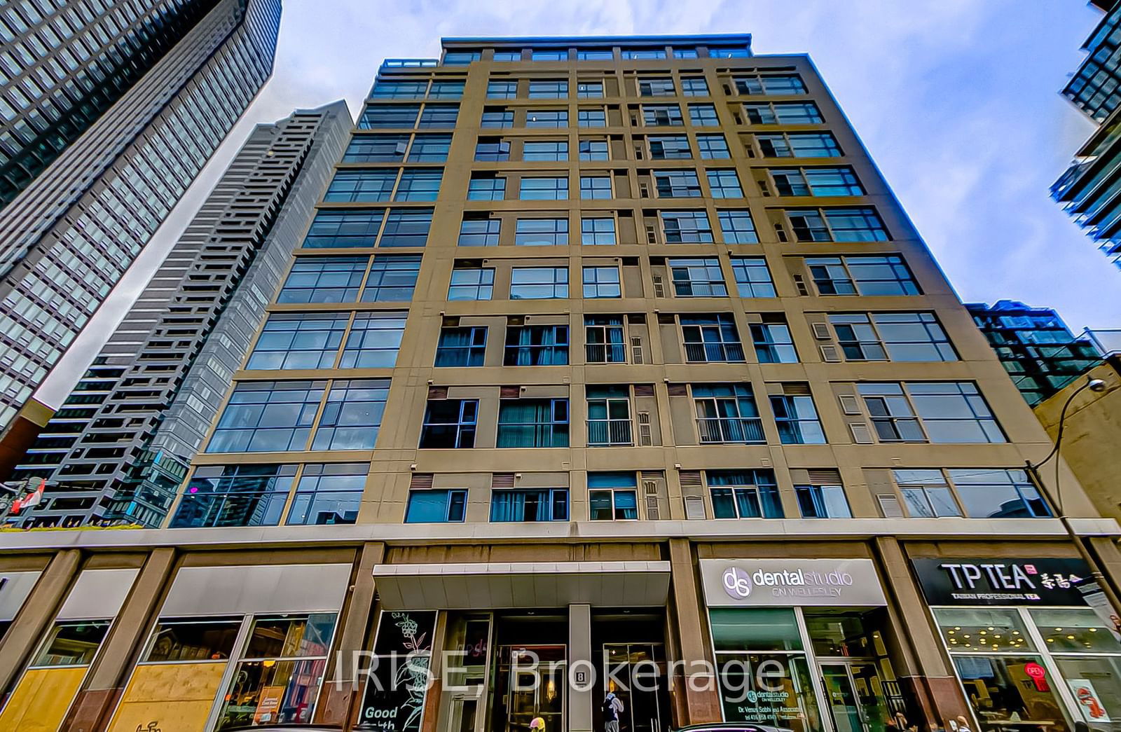 8 Wellesley St E, unit Ph1 for sale