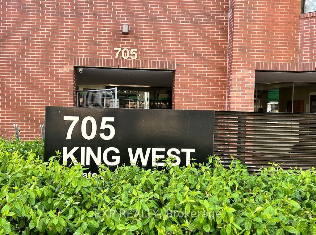 705 King St W, unit 1510 for sale