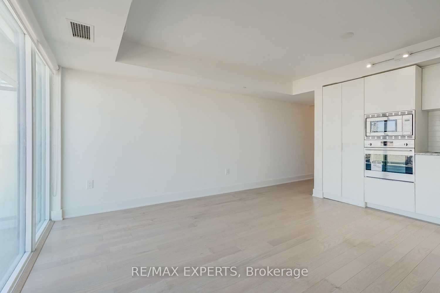 955 Bay St, unit 1511 for rent - image #8