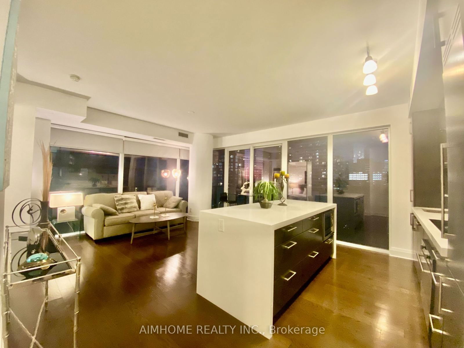 65 St Mary St, unit 1902 for sale - image #8