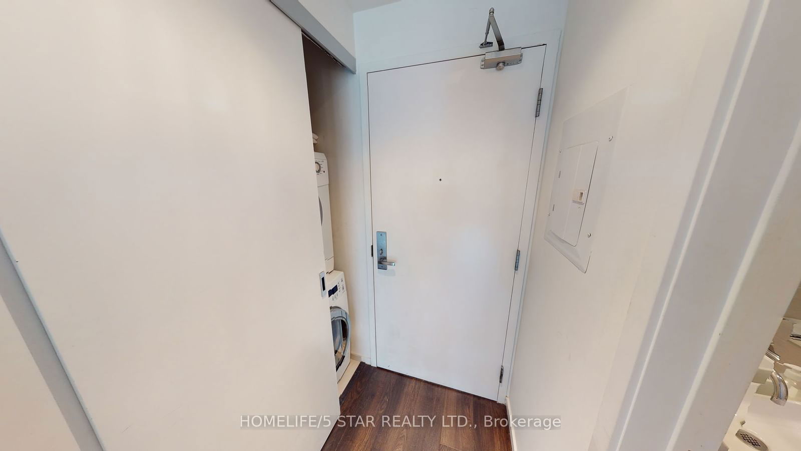 8 Charlotte St, unit 411 for rent