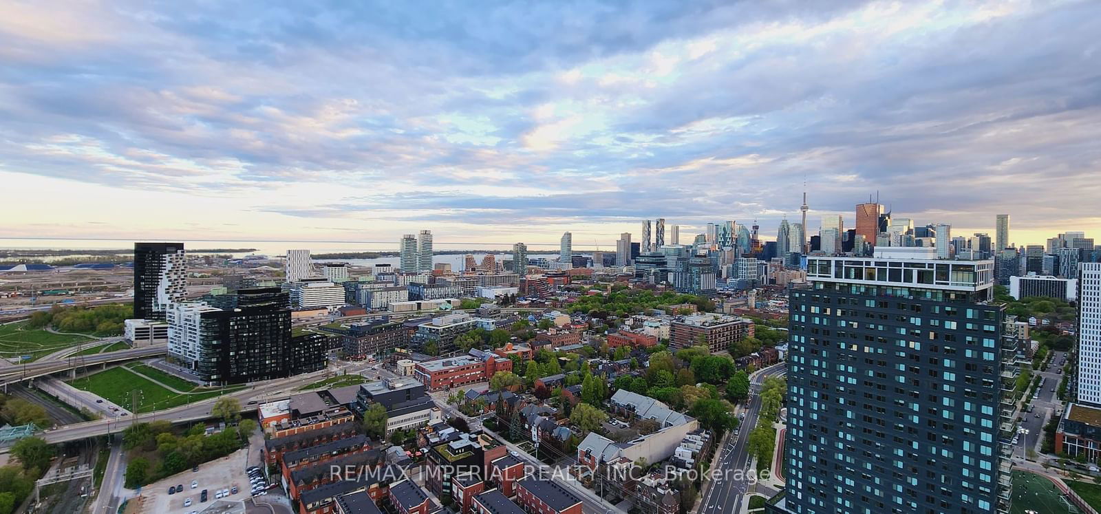 5 DEFRIES St, unit 3303 for rent - image #18