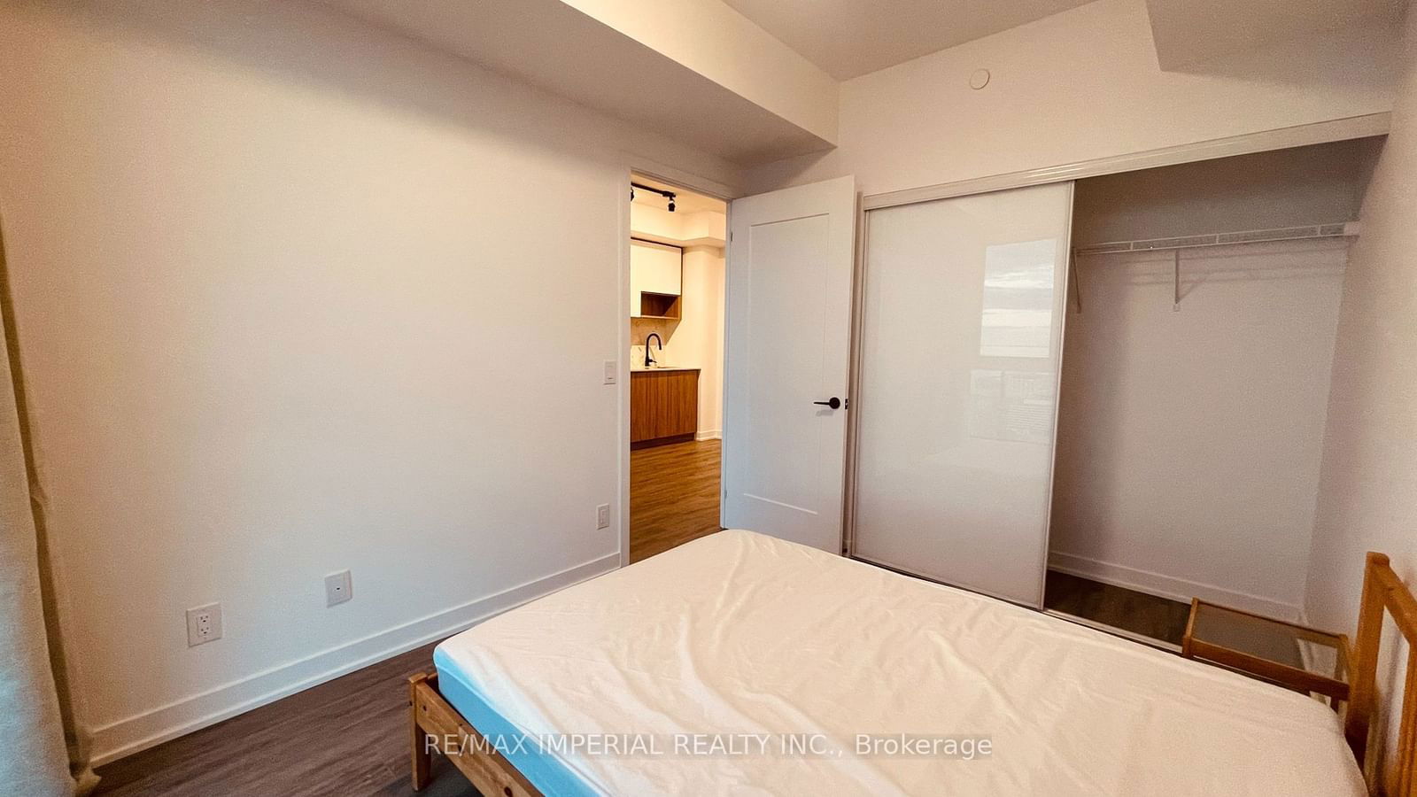 5 DEFRIES St, unit 3303 for rent - image #3