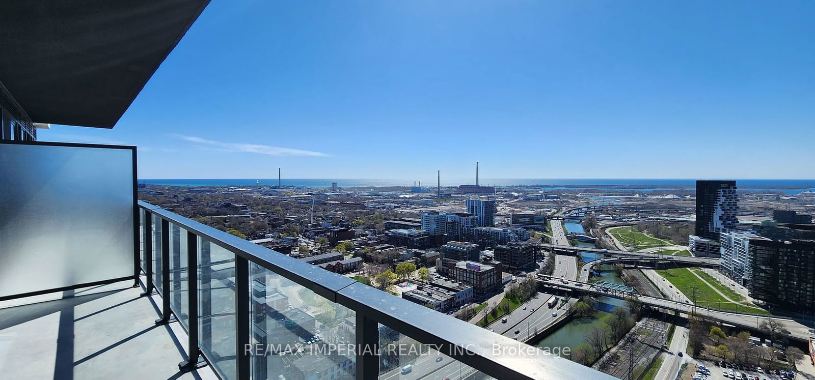 5 DEFRIES St, unit 3303 for rent - image #8