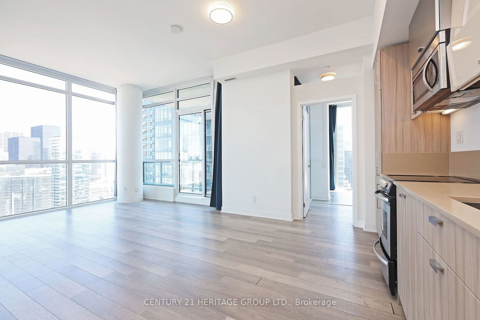 290 Adelaide St W, unit 4010 for rent