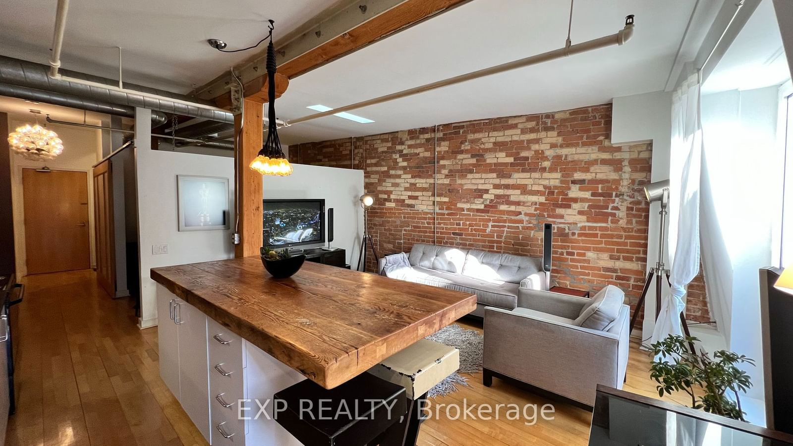 81A Front St E, unit 415 for rent - image #9