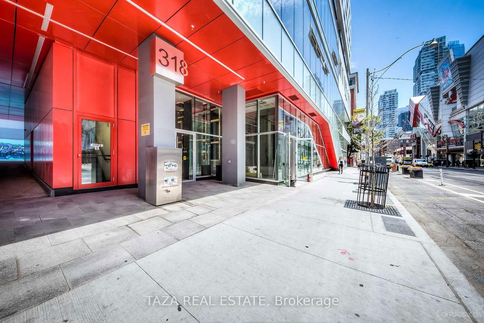 318 Richmond St W, unit 417 for rent