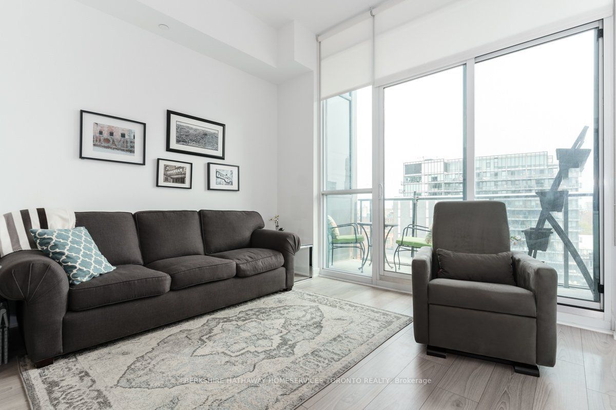 120 Parliament St, unit 1014 for rent - image #2