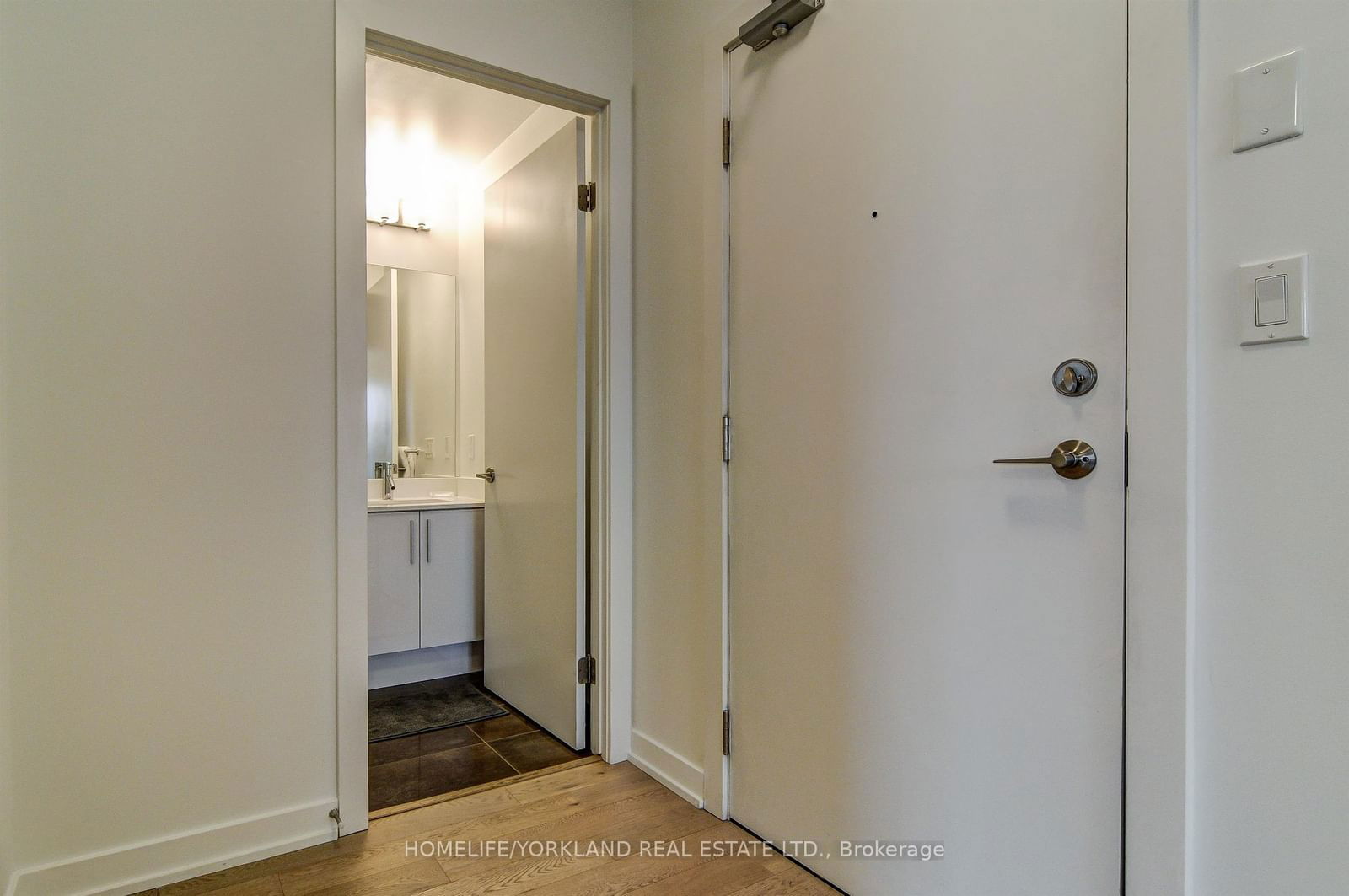 20 Bruyeres Mews, unit 1703 for sale - image #12