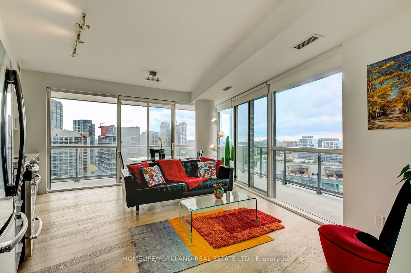 20 Bruyeres Mews, unit 1703 for sale - image #7