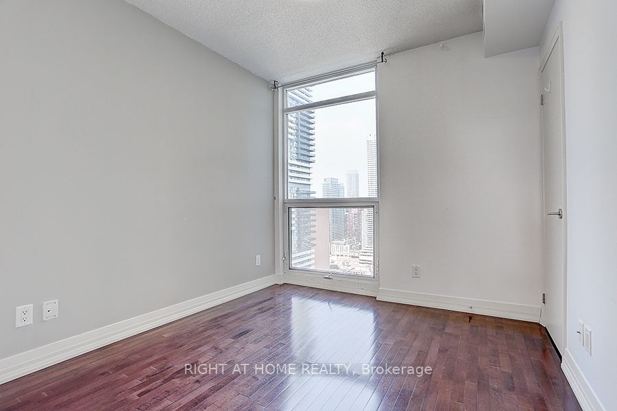 21 Carlton St, unit 3509 for rent - image #11