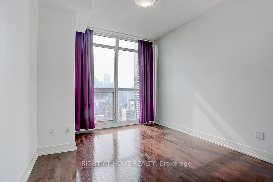 21 Carlton St, unit 3509 for rent - image #12