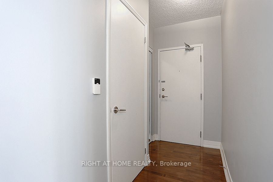 21 Carlton St, unit 3509 for rent - image #2