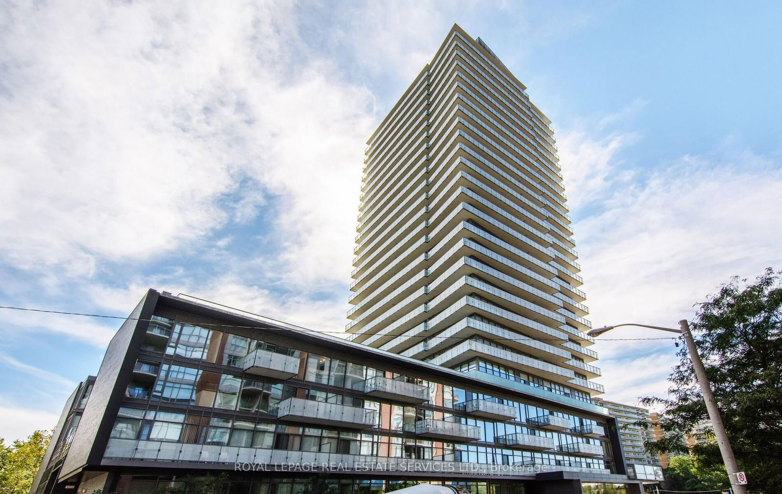 1815 Yonge St, unit 1502 for sale - image #1