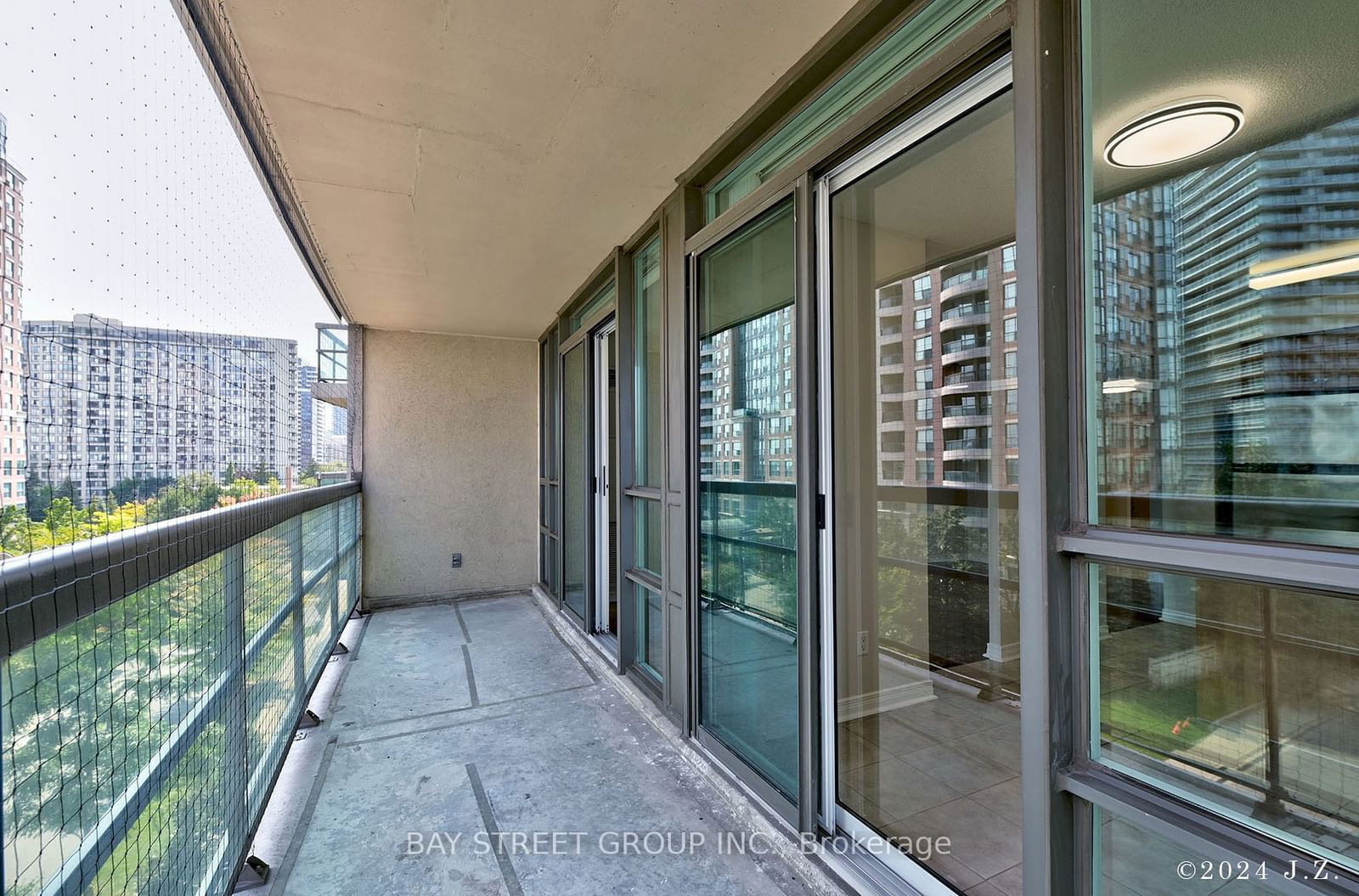 503 Beecroft Rd, unit 616 for sale - image #19