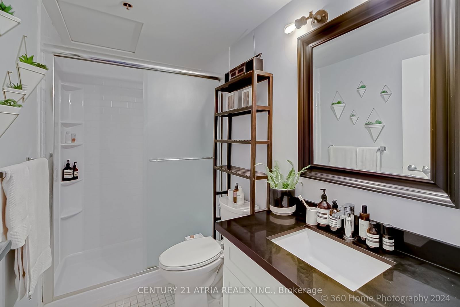 383 Adelaide St E, unit 313 for sale - image #22