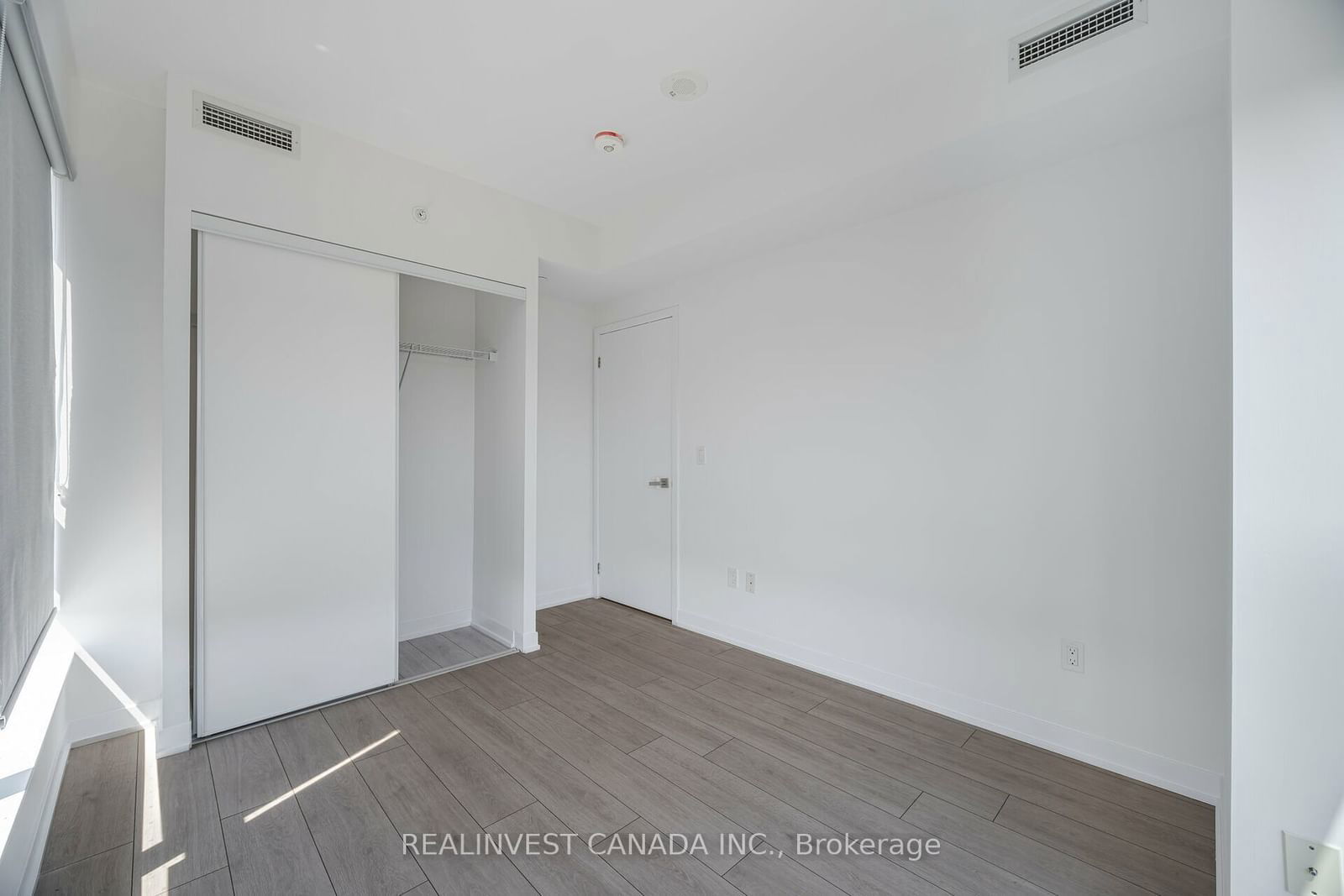 31 Tippett Rd, unit 366 for sale - image #20