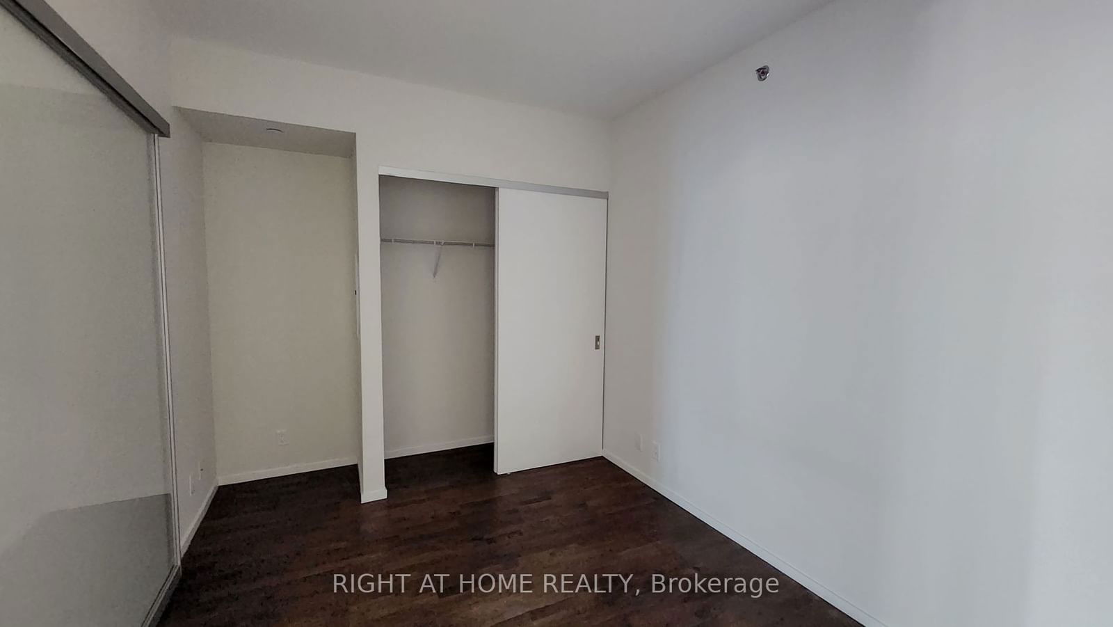 5 St Joseph St, unit 604 for rent - image #7