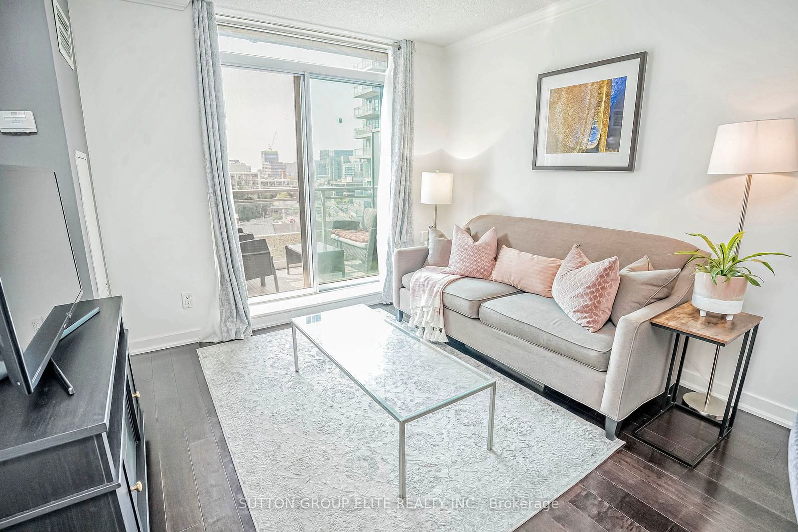 50 Lynn Williams St, unit 907 for sale - image #9