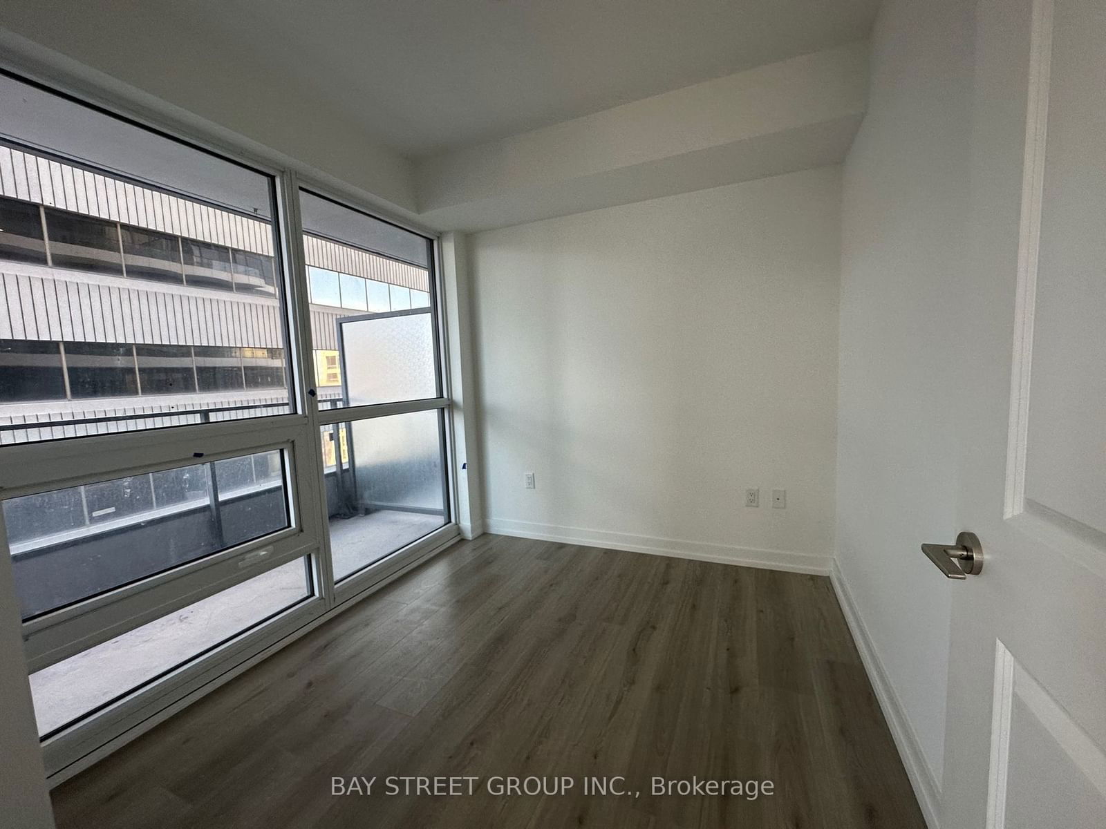 395 Bloor St E, unit 1202 for rent