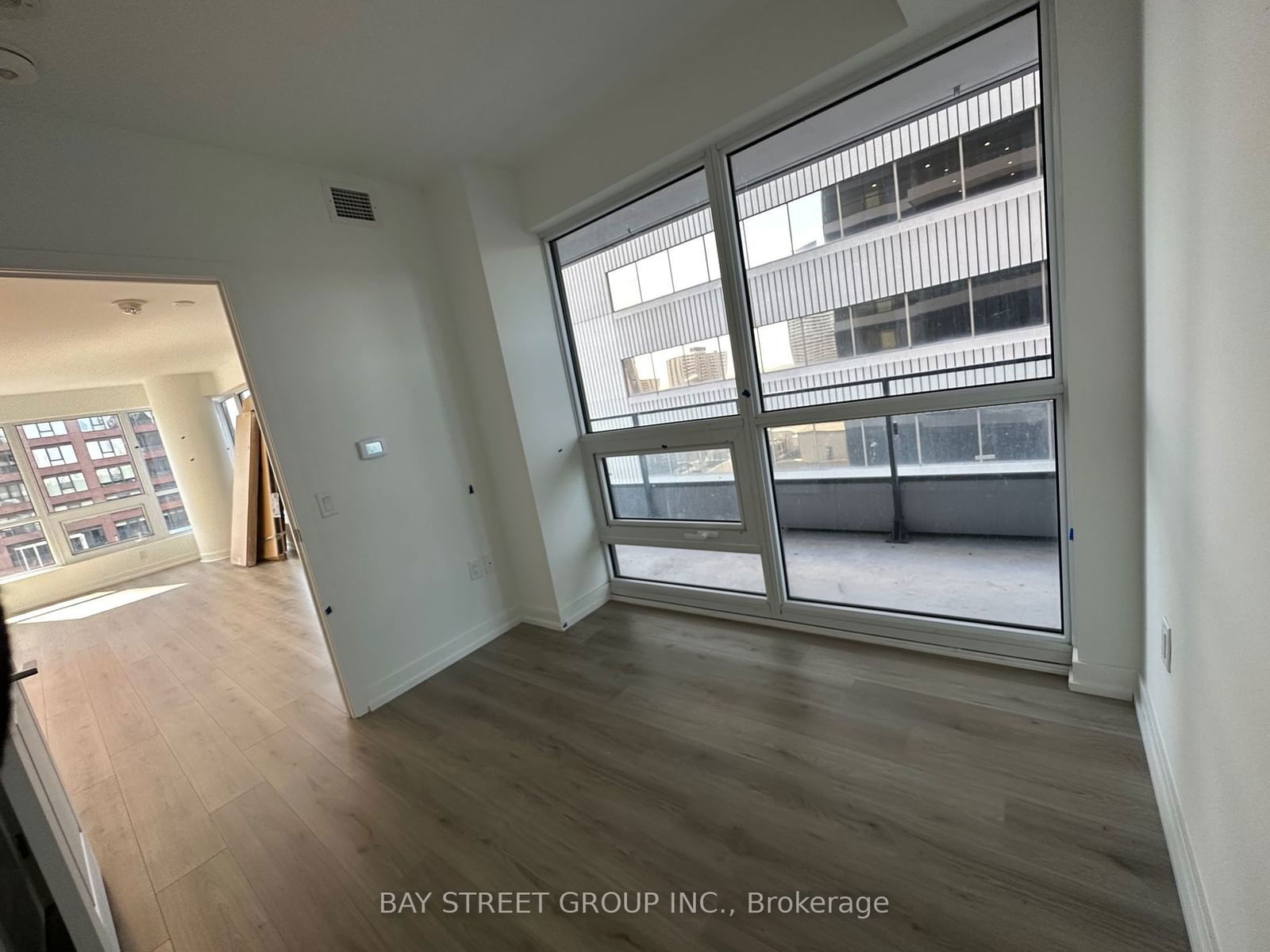 395 Bloor St E, unit 1202 for rent