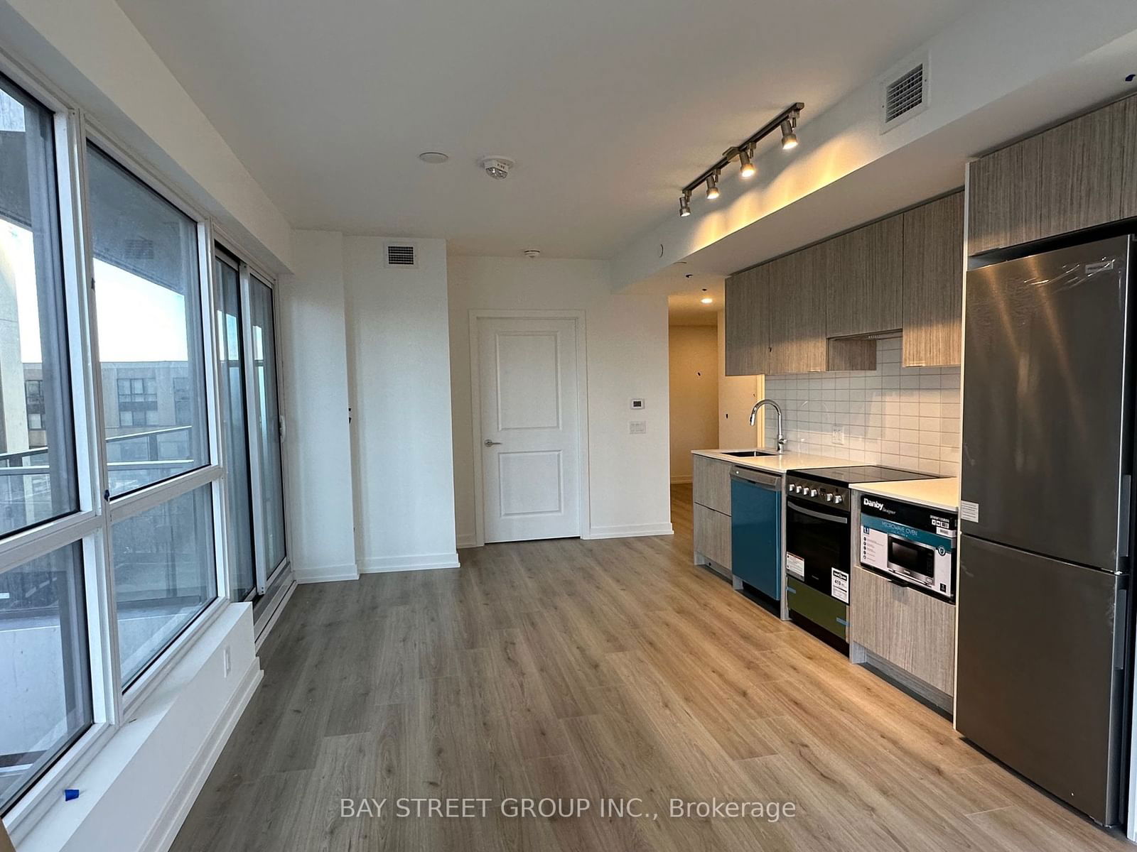 395 Bloor St E, unit 1202 for rent - image #4