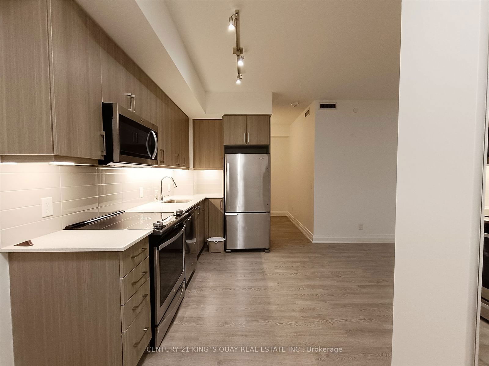 591 Sheppard Ave E, unit 529 for rent - image #7