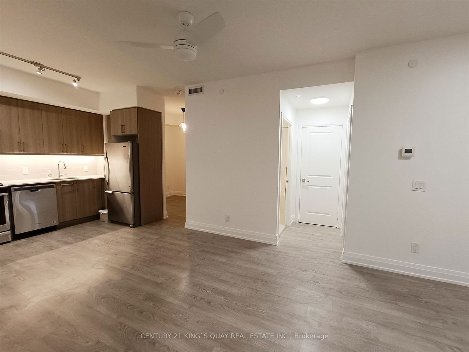 591 Sheppard Ave E, unit 529 for rent - image #9