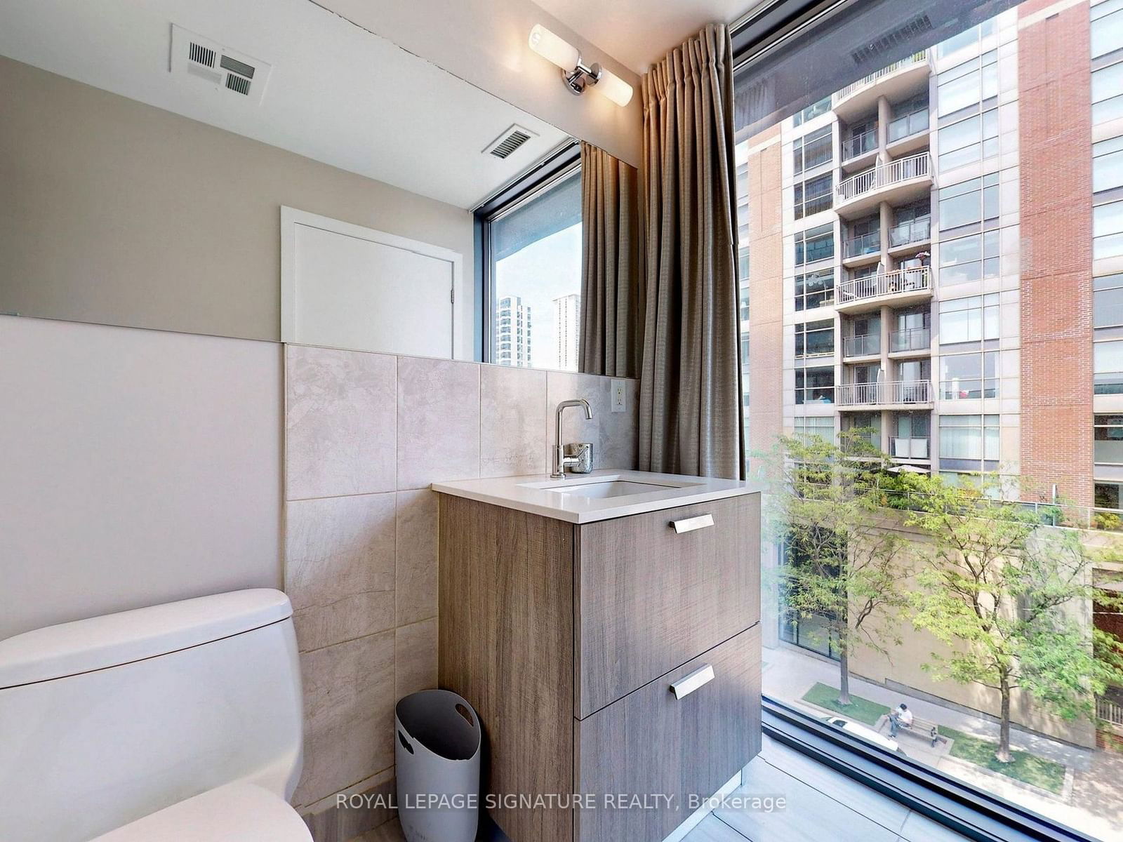 1815 Yonge St, unit 411 for sale - image #23