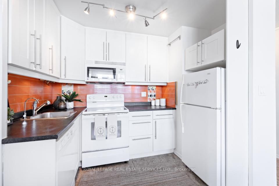 40 Homewood Ave, unit 2617 for sale - image #12