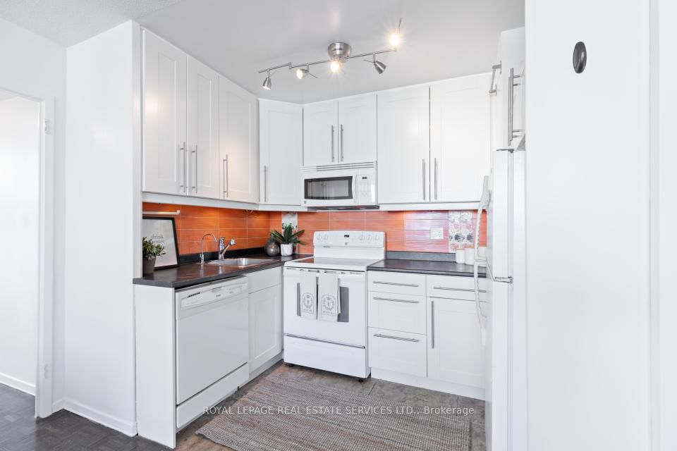 40 Homewood Ave, unit 2617 for sale - image #13