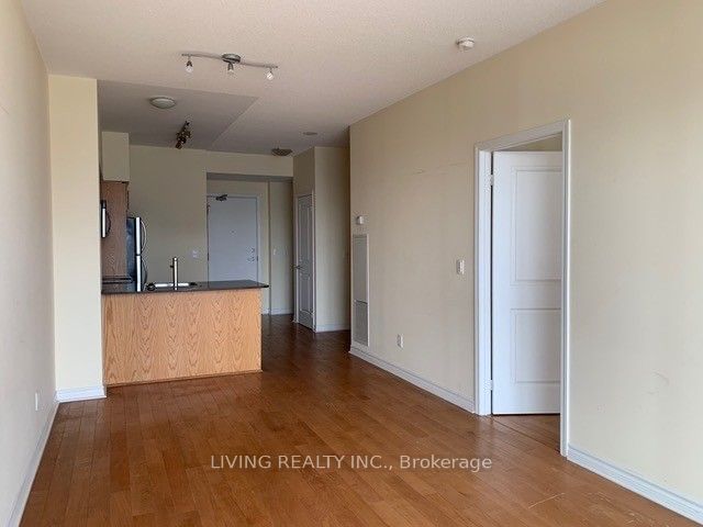 2885 Bayview Ave, unit 534 for rent - image #5