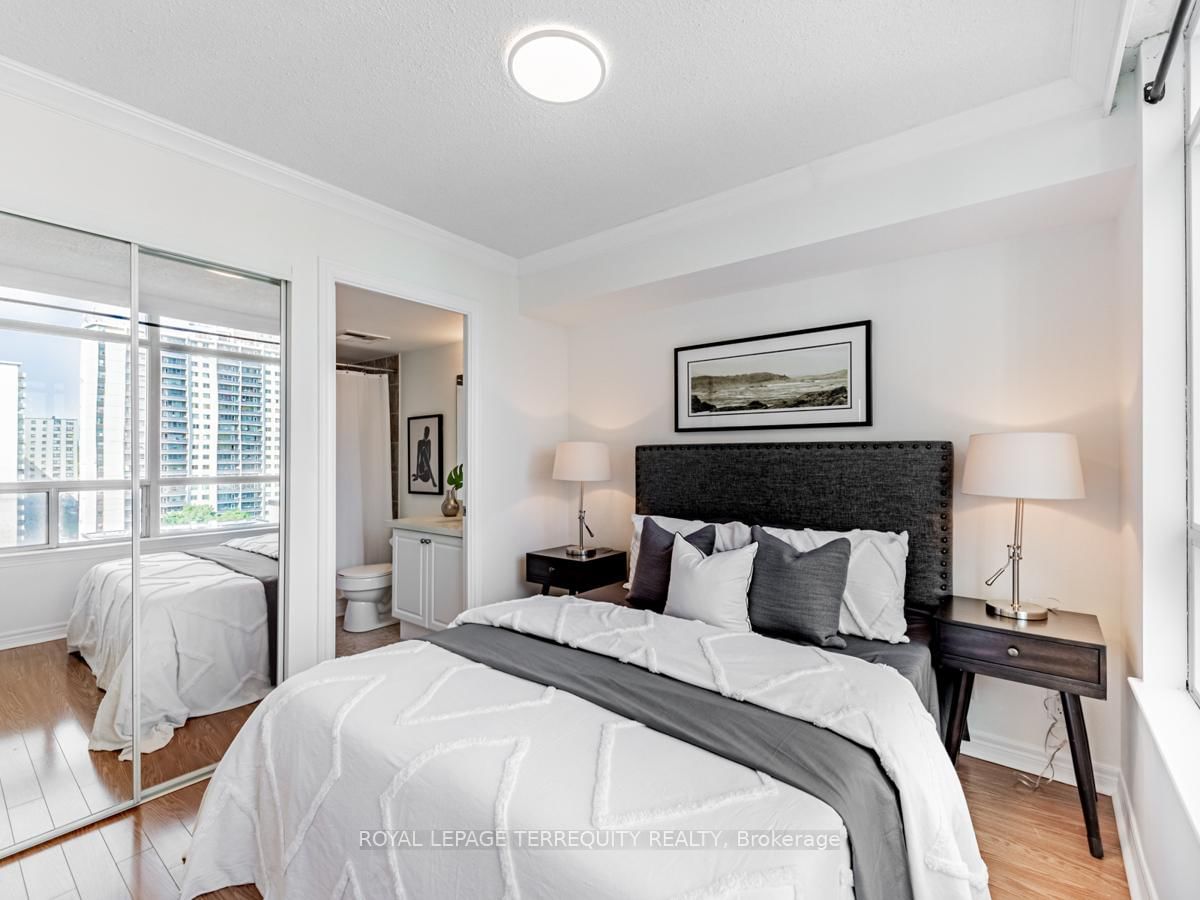 225 Wellesley St E, unit 1112 for sale - image #24