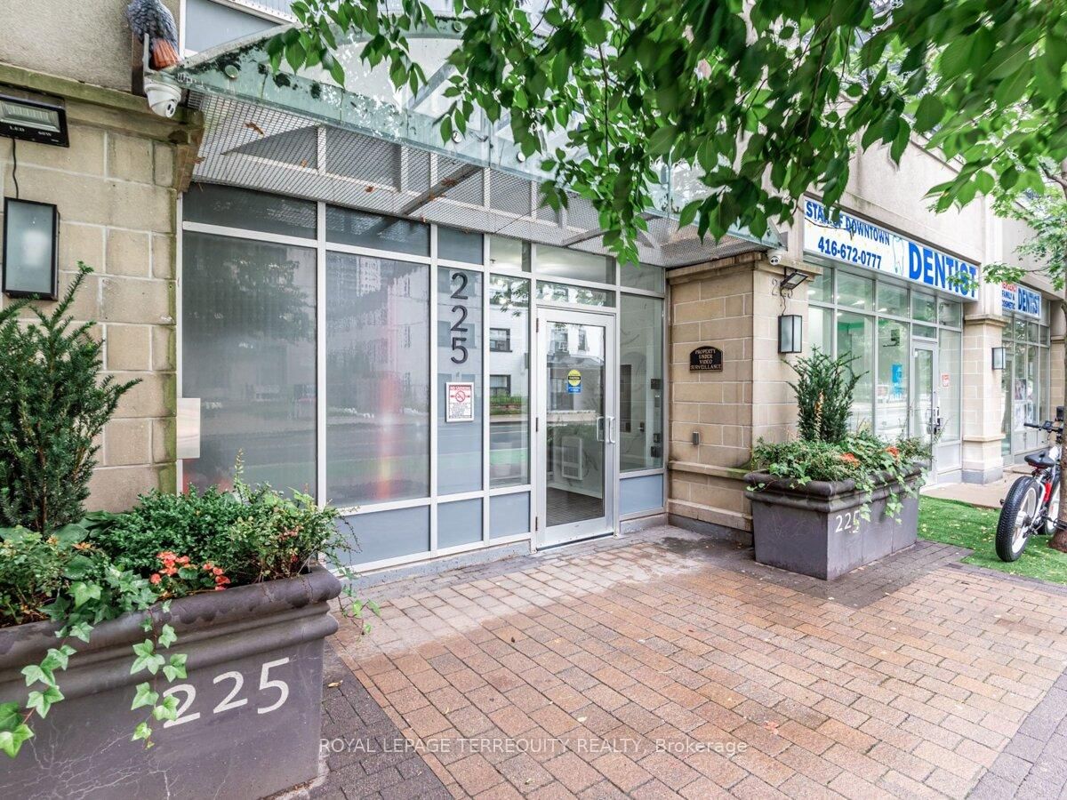 225 Wellesley St E, unit 1112 for sale - image #28