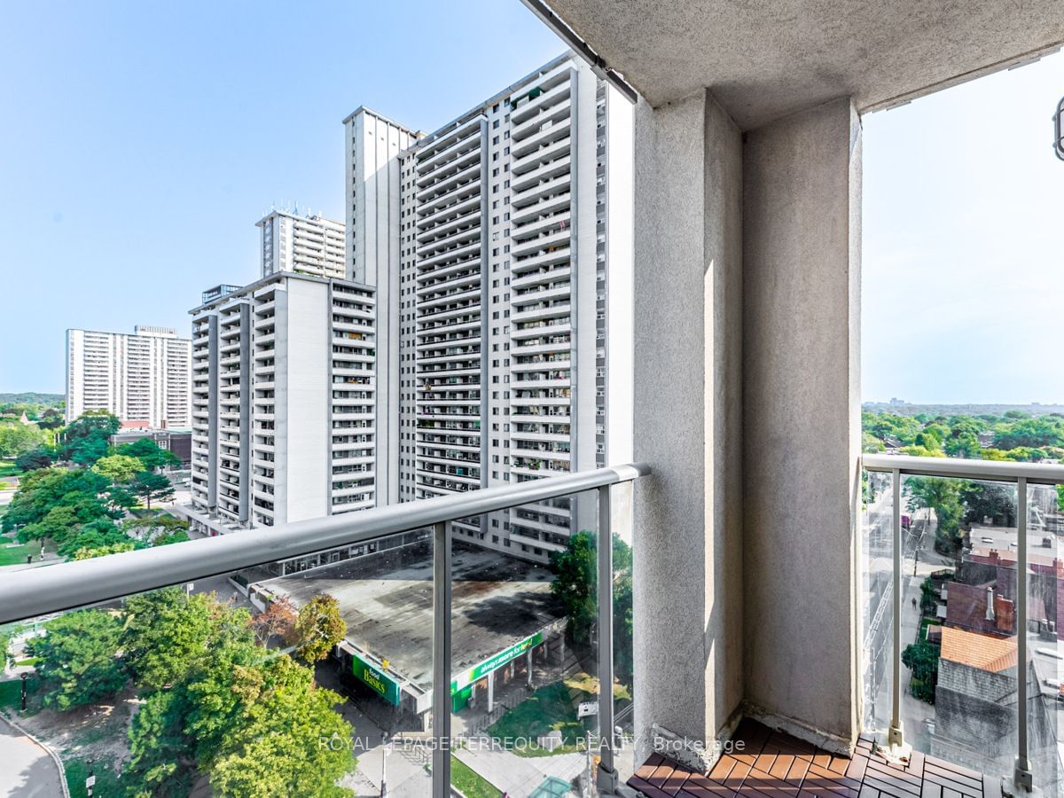 225 Wellesley St E, unit 1112 for sale - image #34