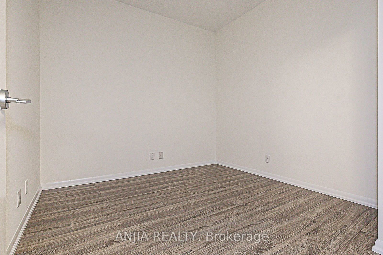 832 Bay St, unit 4202 for sale - image #23