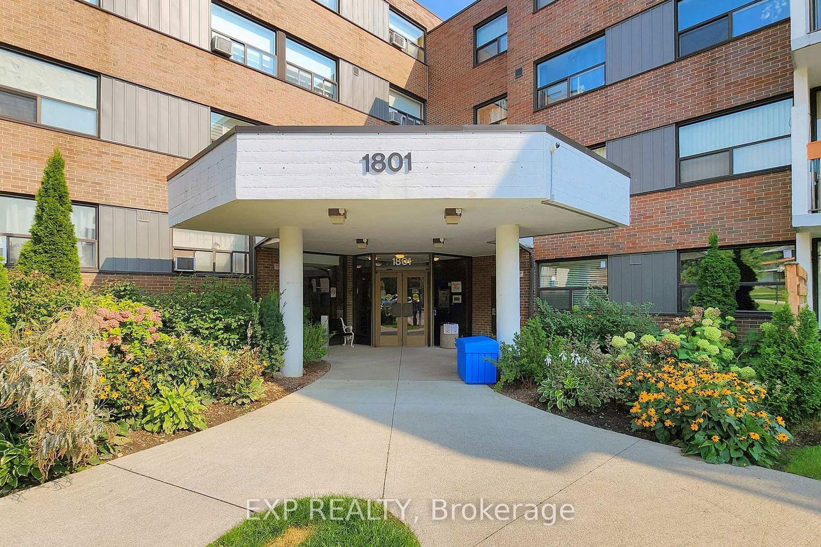 1801 O'Connor Dr, unit 415 for sale - image #3