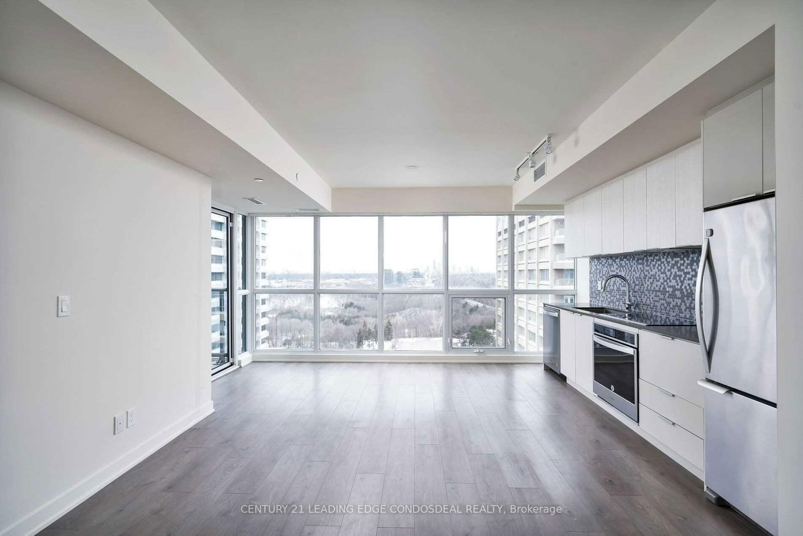 2 Sonic Way, unit 1710 for rent - image #3