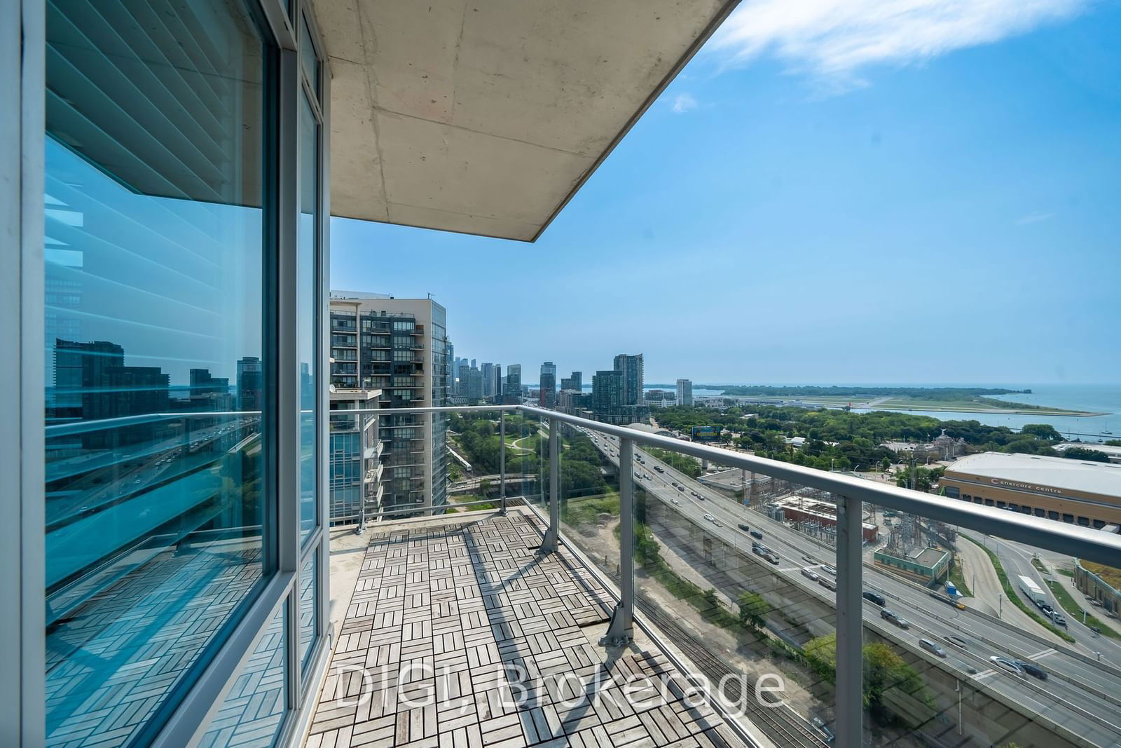 59 East Liberty St, unit 2302 for sale - image #13