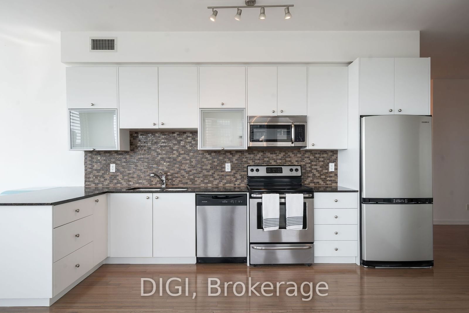 59 East Liberty St, unit 2302 for sale - image #3