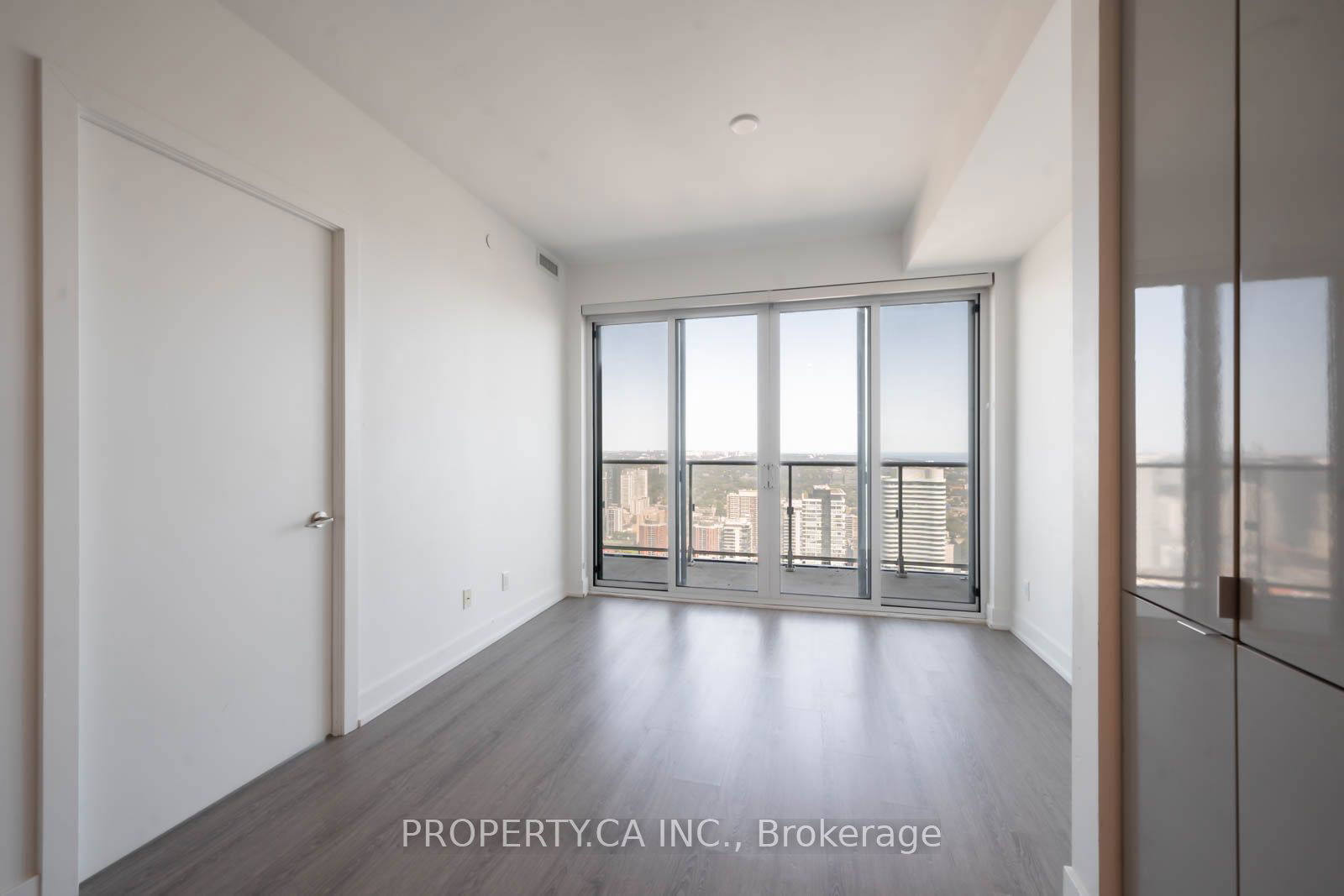 7 Grenville St E, unit 5206 for rent - image #5