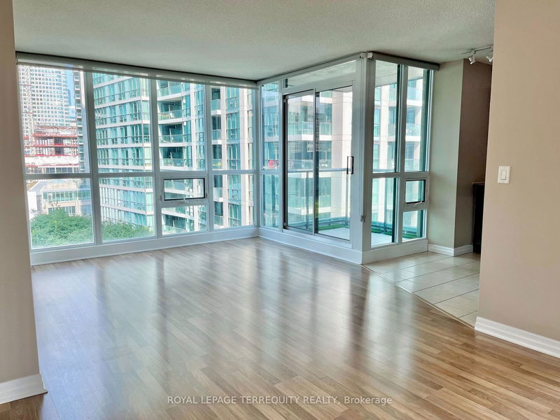 12 Yonge St, unit 1002 for rent