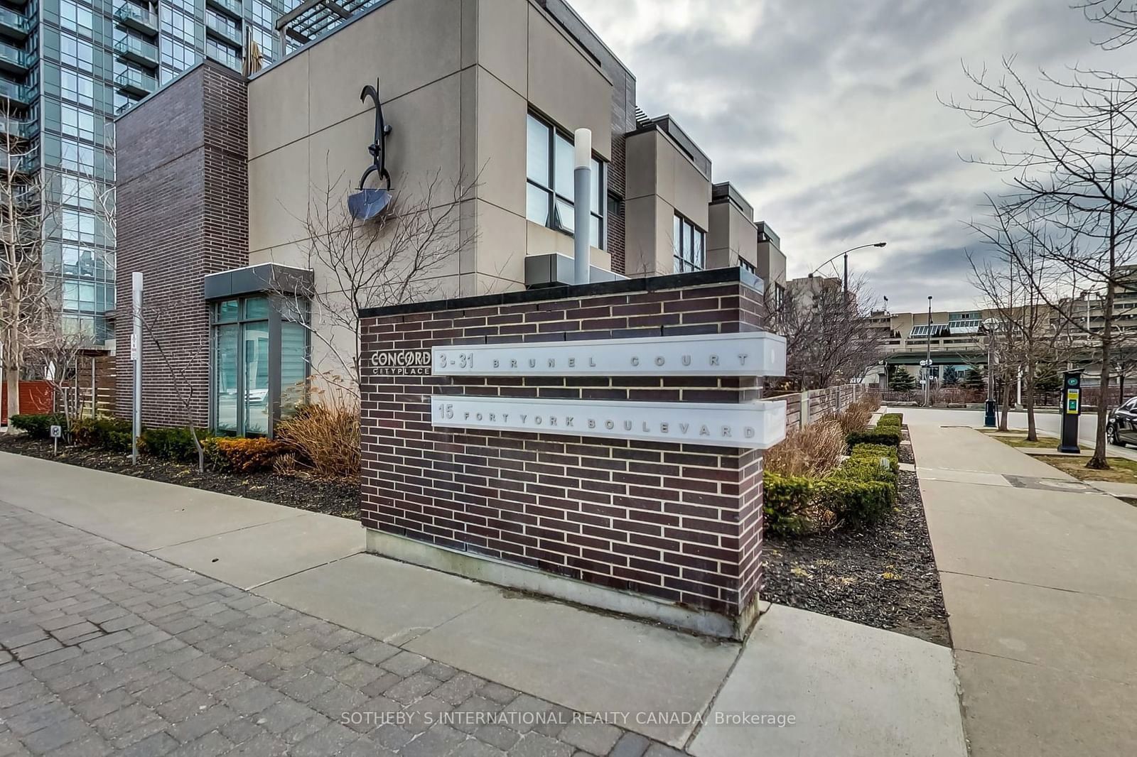 11 Brunel Crt, unit 2003 for rent - image #3