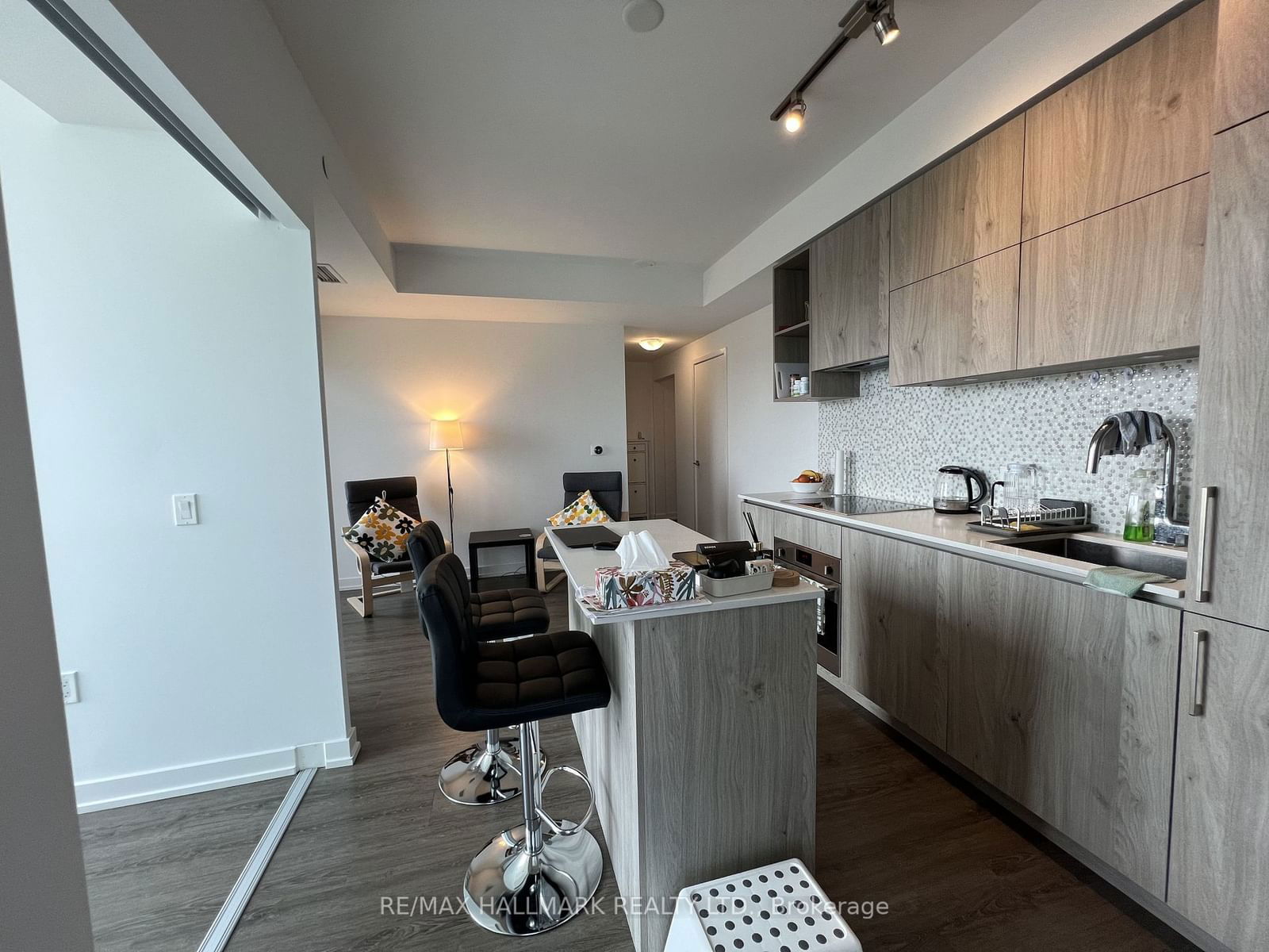 1 Yorkville Ave, unit 3708 for rent - image #7